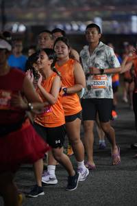 BIB: 072, 23269
                            <button type="button" onclick="openModal(21031122)" class="btn btn-primary btn-sm float-right btn-popup" data-toggle="modal" data-target=".modal-high-quality">
                        <i class="fas fa-shopping-cart"></i> Add to Cart
                    </button>
                                            <button type="button" onclick="isThisMe(21031122, true)" class="btn btn-success btn-sm float-right btn-popup btn-isme hidden" data-toggle="tooltip" data-placement="bottom" title="นี่คือรูปของคุณใช่ไหม คลิกที่นี่เพื่อเอาเข้าอัลบั้ม">
                        <i class="fas fa-plus"></i> Add to album
                    </button>
                    <button type="button" onclick="isThisMe(21031122, false)" class="btn btn-warning btn-sm float-right btn-popup btn-isnotme hidden">
                        <i class="fas fa-ban"></i> Remove from album
                    </button>